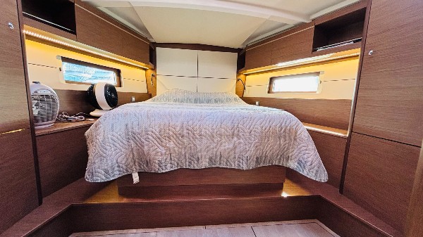 2022 BENETEAU OCEANIS 46.1