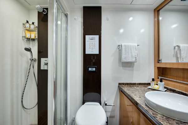 2009/2022 MOTOR YACHT 35M 