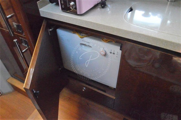 2008 PRINCESS 54
