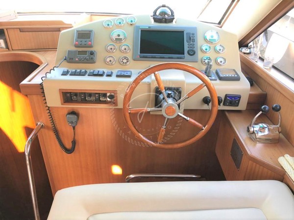2011 VIKING MARIN 405 FLY