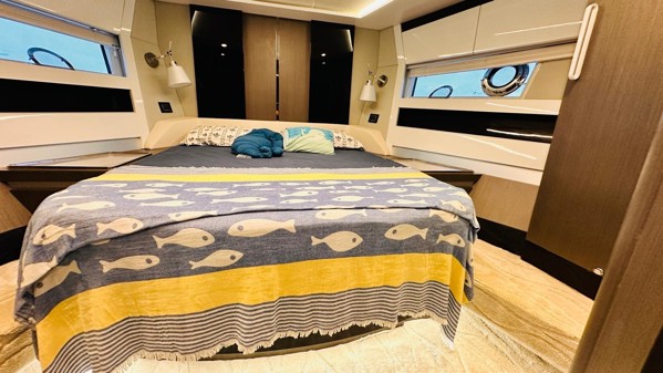2019 AZIMUT S7