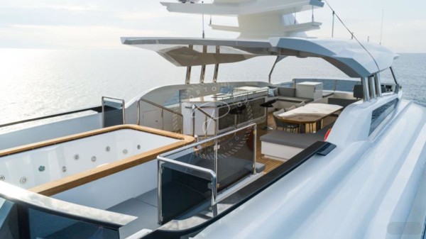 2019 AVA YACHTS 110