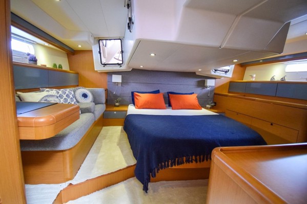 2013 JEANNEAU 57