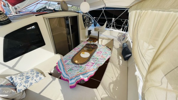 2005 FOUNTAINE PAJOT ATHENA 38
