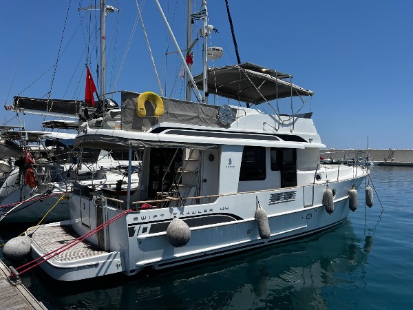2014 BENETEAU SWIFT TRAWLER 44