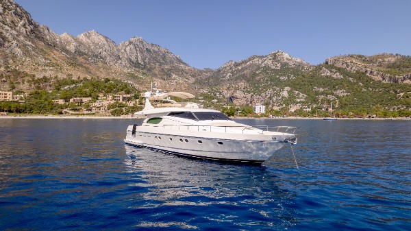 1999/2010 FERRETTI YACHTS 72