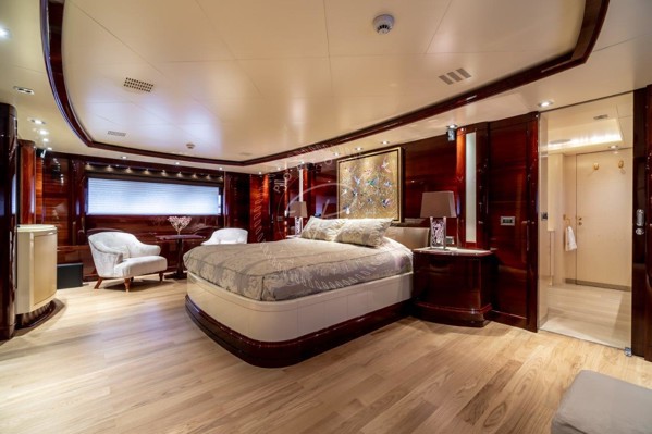 2007/2015 GOLDEN YACHTS CUSTOM 52M