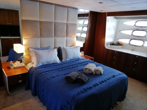 2010/2021 NUMARINE 78 FLY