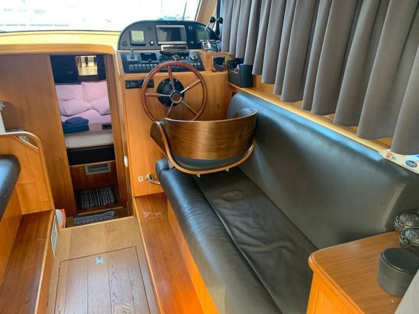 2013 CUSTOM LOBSTER 11M