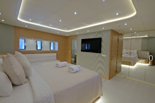 2025 LUXURY GULET 42 M