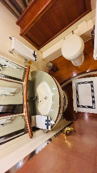 2006 AZIMUT 62 - Thumbnail Image