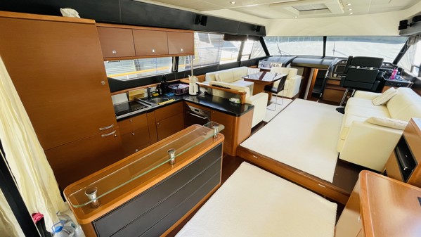 2011 PRESTIGE 60 FLY