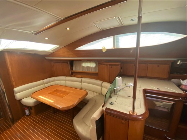 2006 JEANNEAU 49 DS