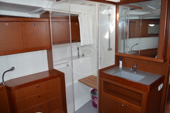 2015 BENETEAU OCEANIS 48
