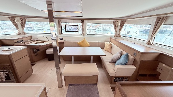 2020 LAGOON 46 OWNER'S VERSION