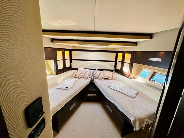 2012 AZIMUT 62S