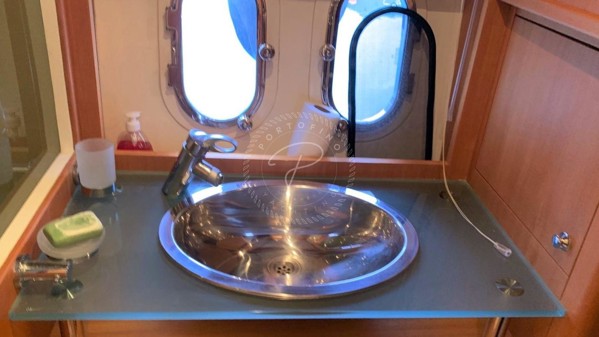 2009 NUMARINE 55 FLY