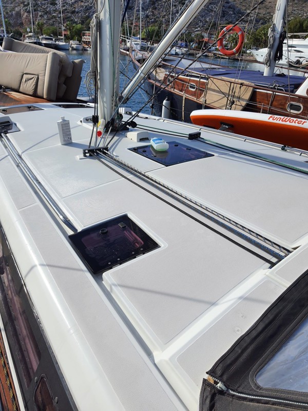 2012 BENETEAU OCEANIS 48