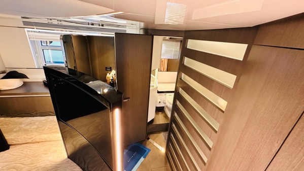 2019 AZIMUT S7