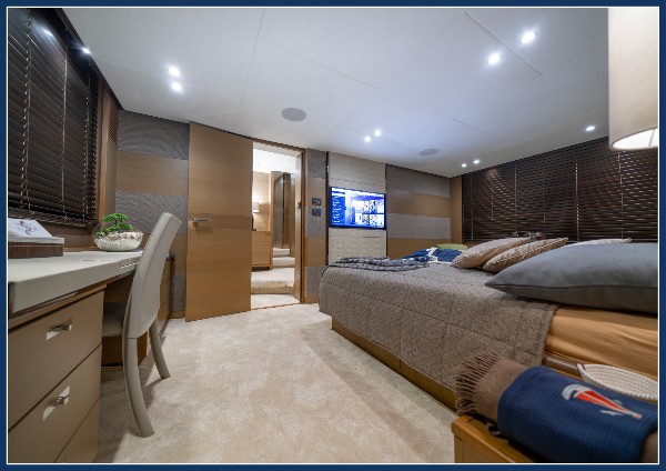 2014 PRINCESS 82