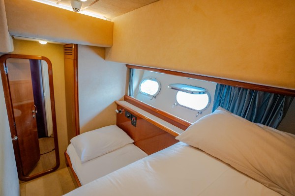 1999/2010 FERRETTI YACHTS 72