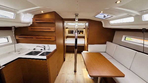 2023 JEANNEAU SUN ODYSSEY 440