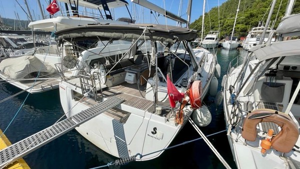 2016 BENETEAU OCEANIS 45