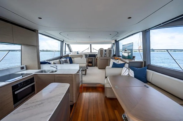 2023 PRINCESS F65