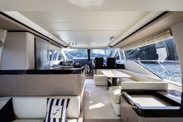 2020 AZIMUT 66 FLY