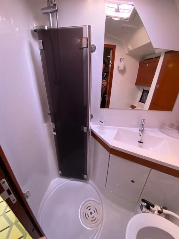2012 BENETEAU OCEANIS 54
