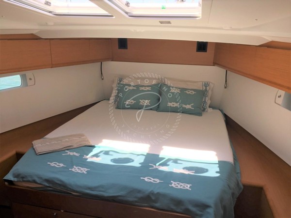 2015 JEANNEAU SUN ODSSEY 469