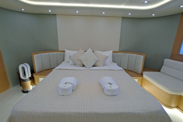 2025 LUXURY GULET 42 M
