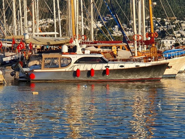 2009 CUSTOM LOBSTER 45