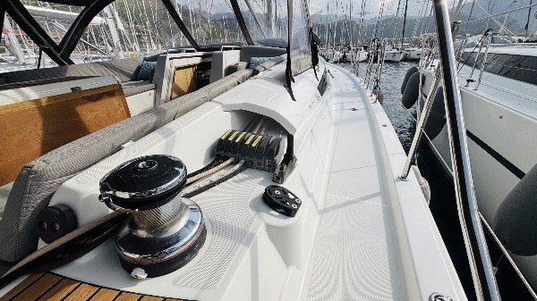 2018 JEANNEAU 54