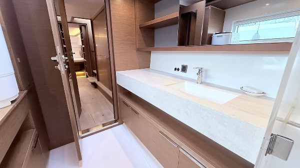 2020 LAGOON 46 OWNER'S VERSION