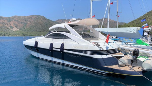 2002 PERSHING 45