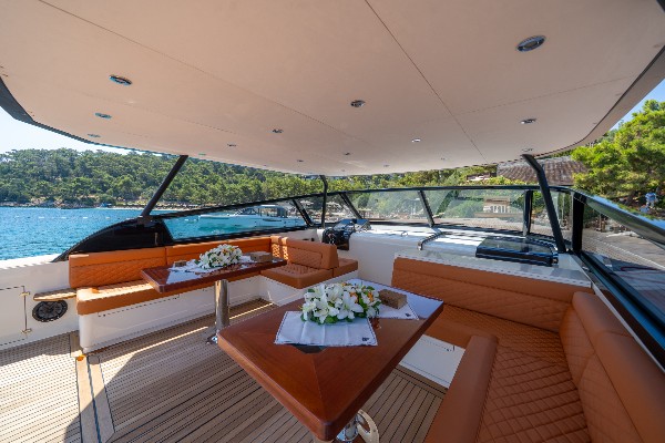 2025 MOTOR YACHT 18.5 M