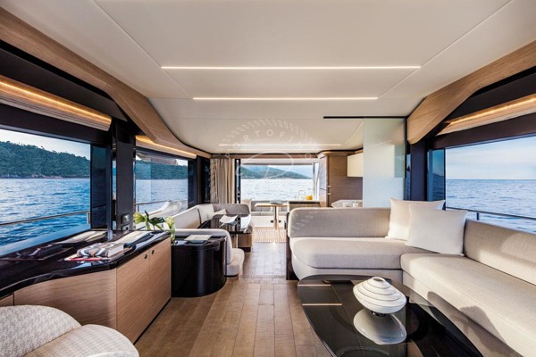 2018 ABSOLUTE NAVETTA 58