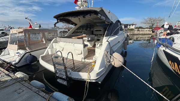 2011 BENETEAU GT 38