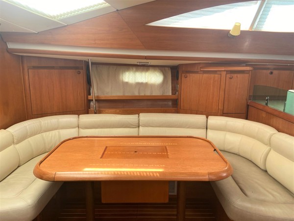 2006 JEANNEAU 49 DS