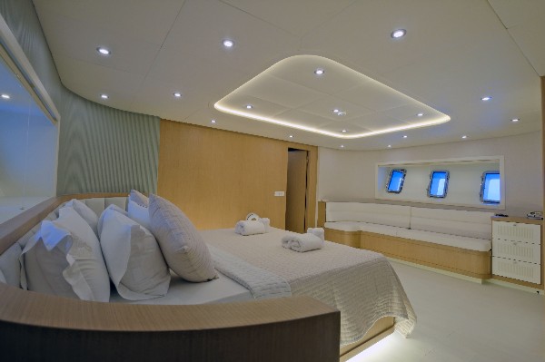 2025 LUXURY GULET 42 M