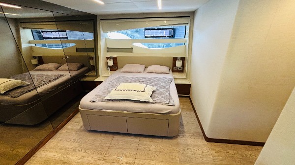 2017 NUMARINE 62 FLY