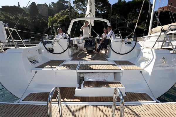 2015 BENETEAU OCEANIS 48