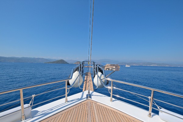 2025 LUXURY GULET 42 M