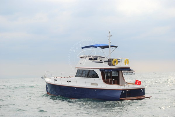 2009 LARUS 42 FLY