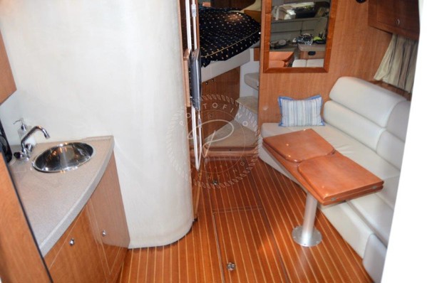 2004 REGAL 3560