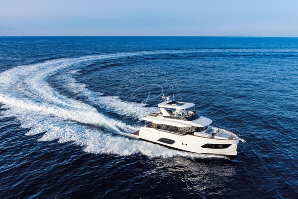2018 ABSOLUTE NAVETTA 58
