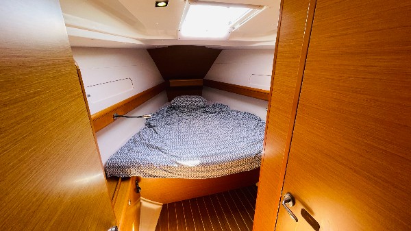 2013 JEANNEAU SUN ODYSSEY 409