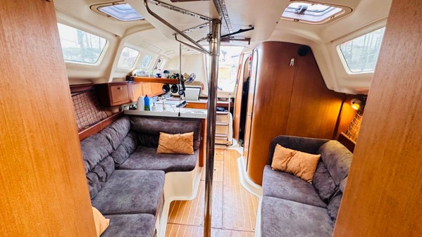 1998 HUNTER 310