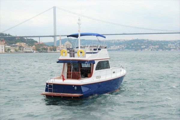 2009 LARUS 42 FLY